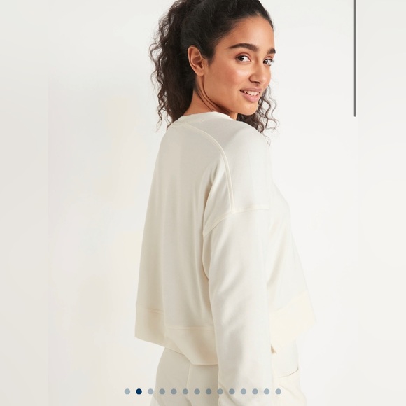Old Navy Long Sleeve Live In Cropped French Terry Sweater! - Picture 6 of 11